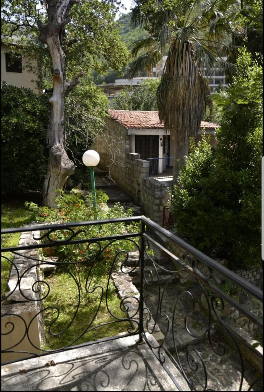 Nerina Apartment Petrovac Kültér fotó